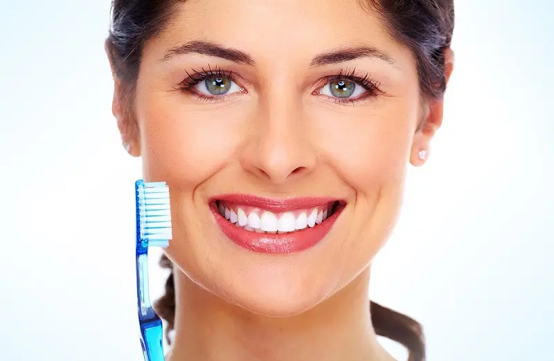 مراقبت های بعد ایمپلنت دندان